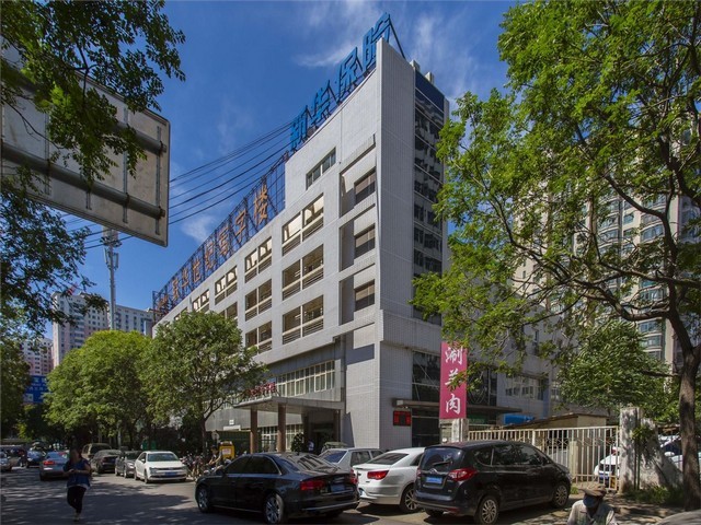 湖州IP玻璃钢雕塑哪家便宜